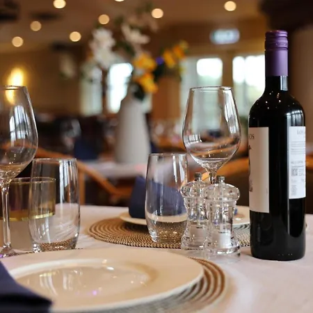 Weromerie Premium And Hotel Wormer