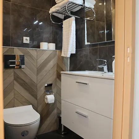 Weromerie Premium And Hotel *