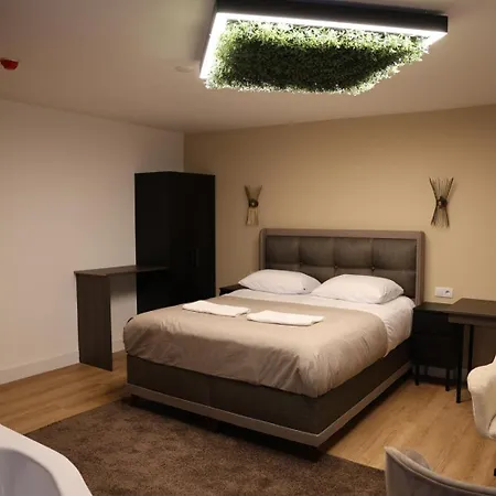 Weromerie Premium And Hotel *