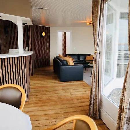Weromerie Premium And Hotel *