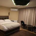 Weromerie Premium And Hotel